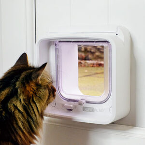 SureFlap DualScan Connect cat door