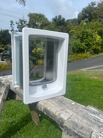 dogwalk dog door white sleeve 2
